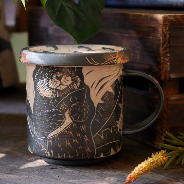 Otter Mug with Lid