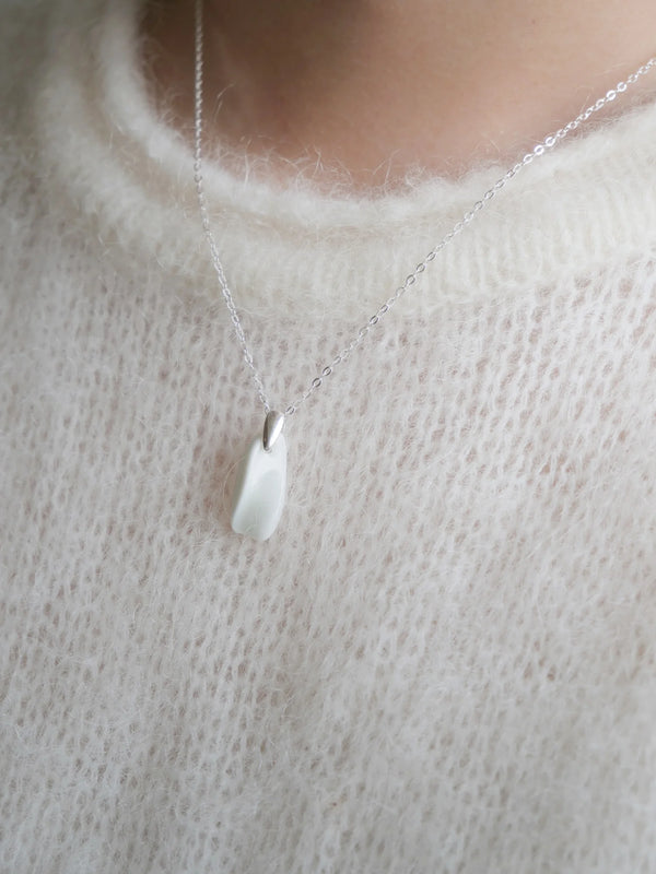 Shadow Celadon Minimalist Necklace - Wandering Breeze Collection