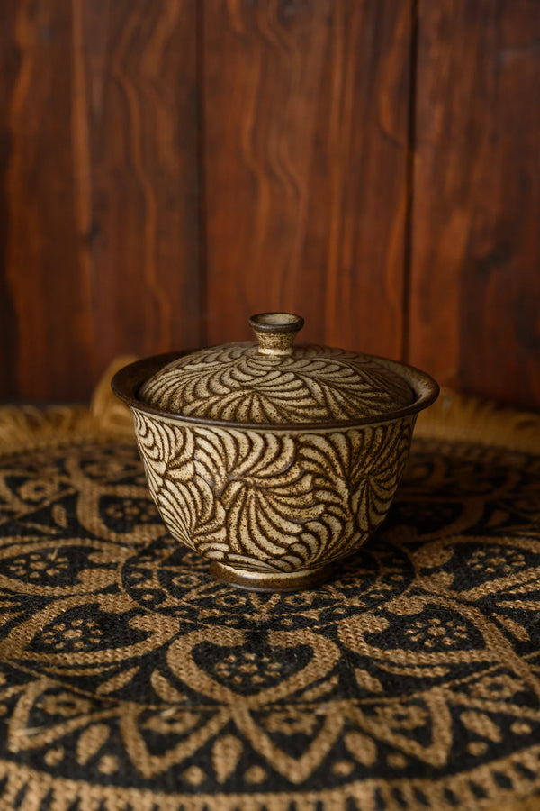 NANYI Gathered Drift Carved Gaiwan Set