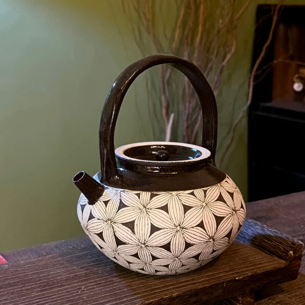 Trifire Geometric Petal Ceramic Teapot