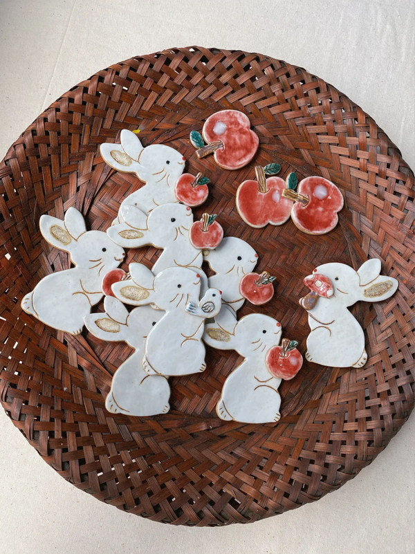 Rabbit 🐰& Apple 🍎