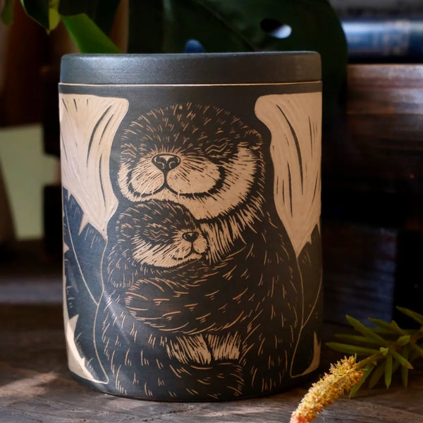 Otter and baby otter jar