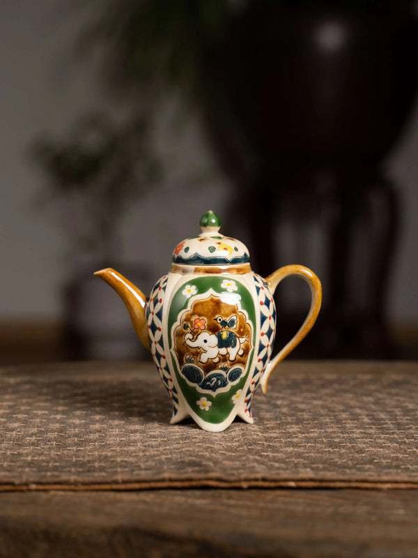 Elephant Motif Four-Leg Teapot with Coin Pattern