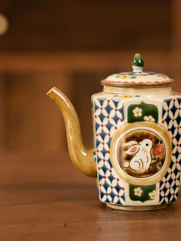Rabbit Motif Square Teapot with Coin Pattern