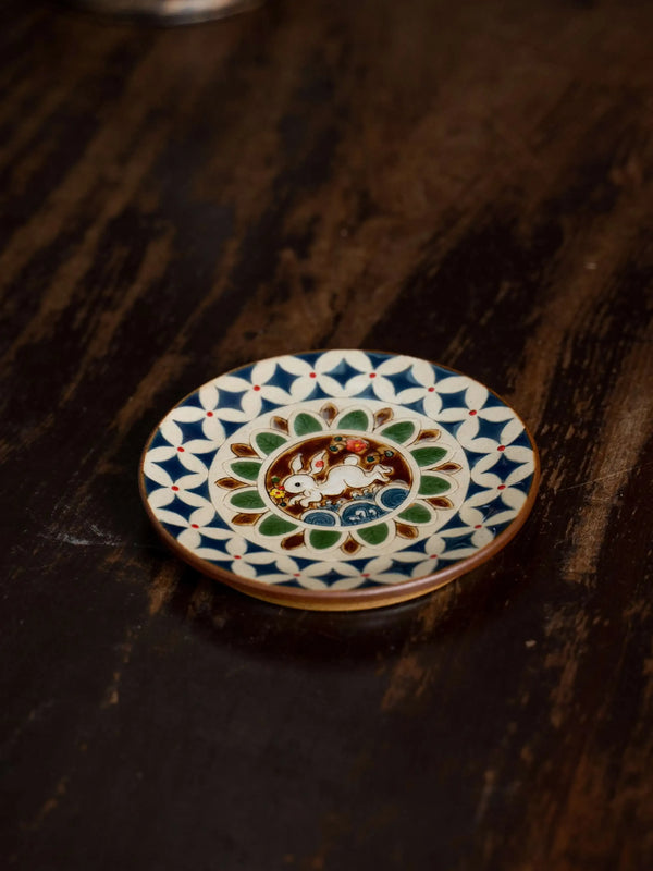Rabbit Motif Small Plate with Floral Coin Pattern