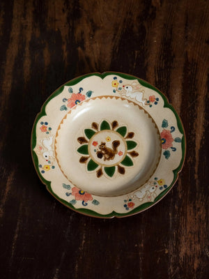 Rabbit & Squirrel Round Plate with Banana Leaf Pattern
