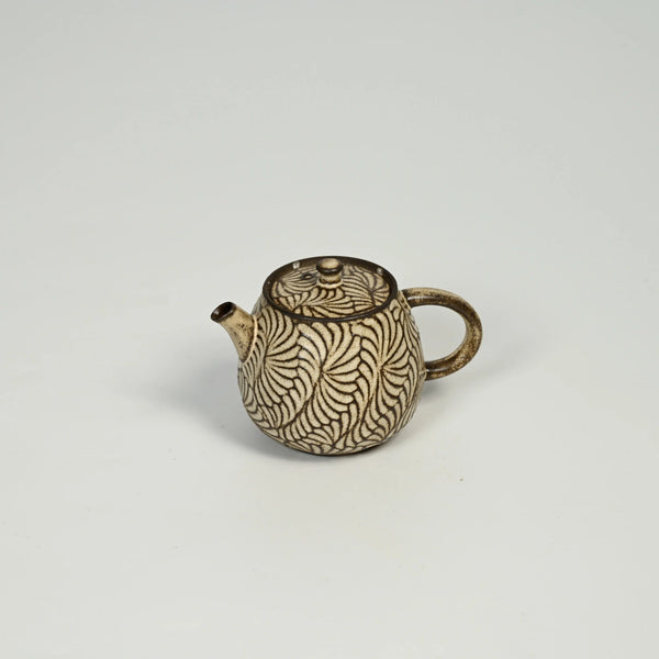 NANYI Gathered Drift Hand-Carved Teapot