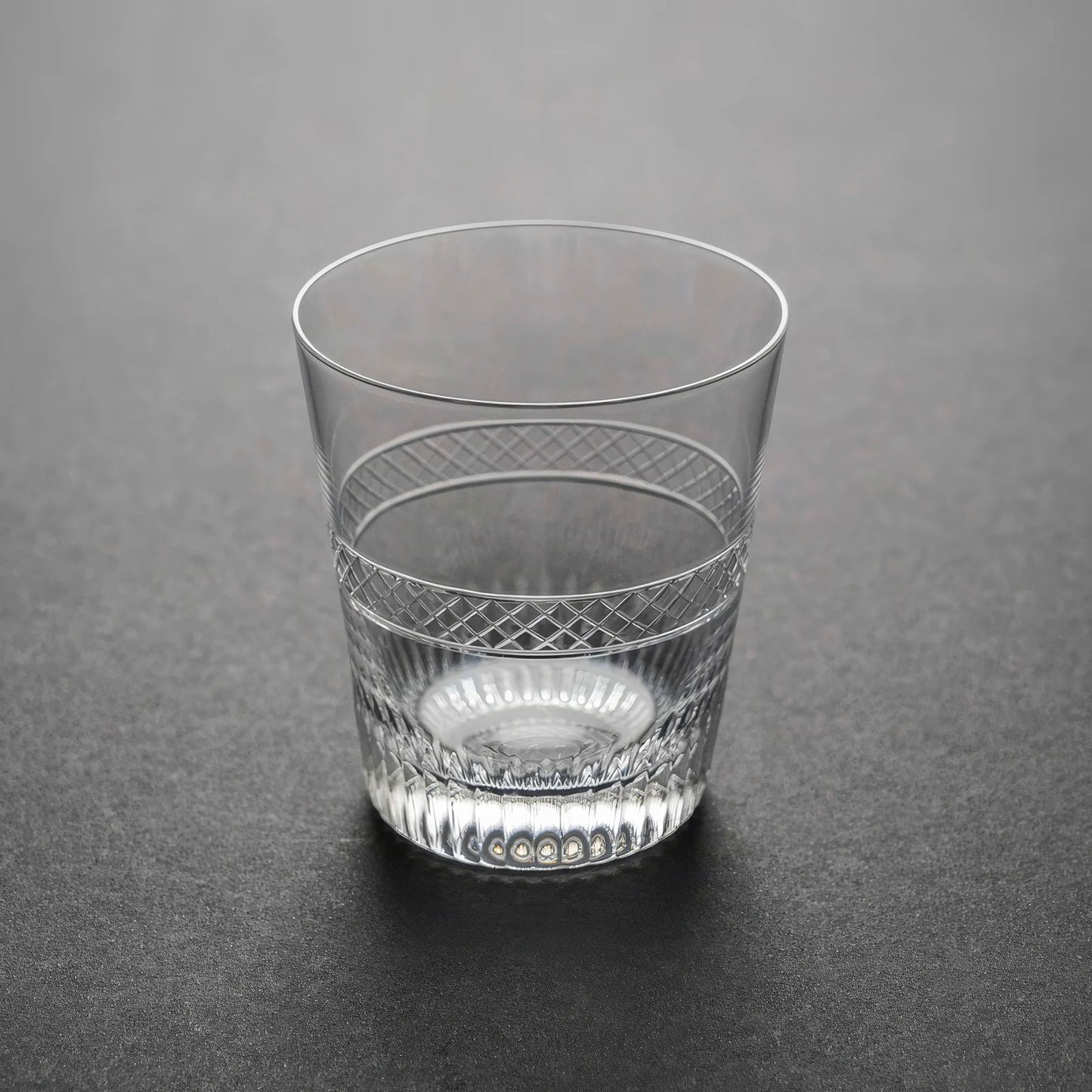 Hand-Cut Lattice Band Crystal Tumbler
