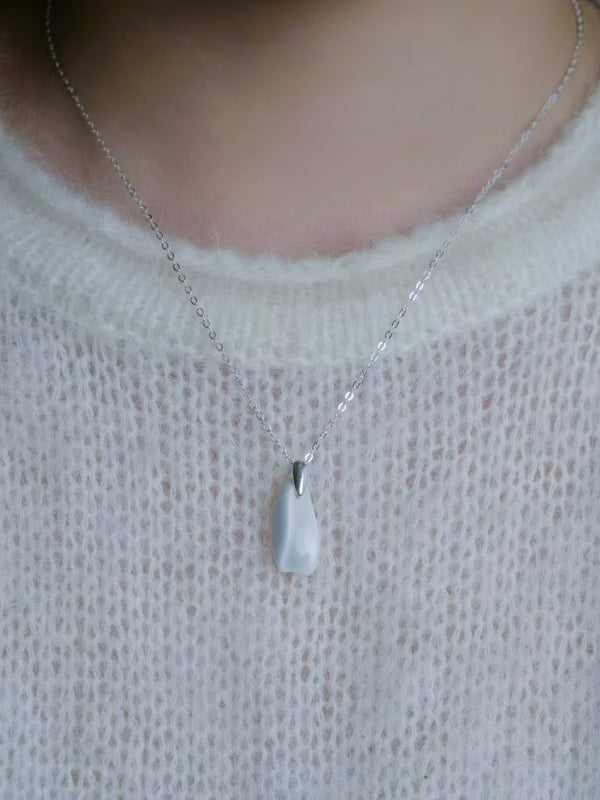 Shadow Celadon Minimalist Necklace - Wandering Breeze Collection