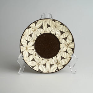 Shadow Floral Shallow Plate (Wide Petal Motif)