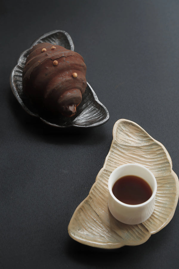 Kawa Croissant Carved Wooden Plate